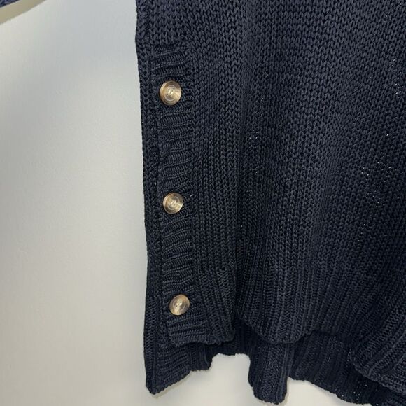 Francesca’s M Navy Relaxed Fit Crewneck Cotton Blend Buttoned Side Knit Sweater - Picture 5 of 10
